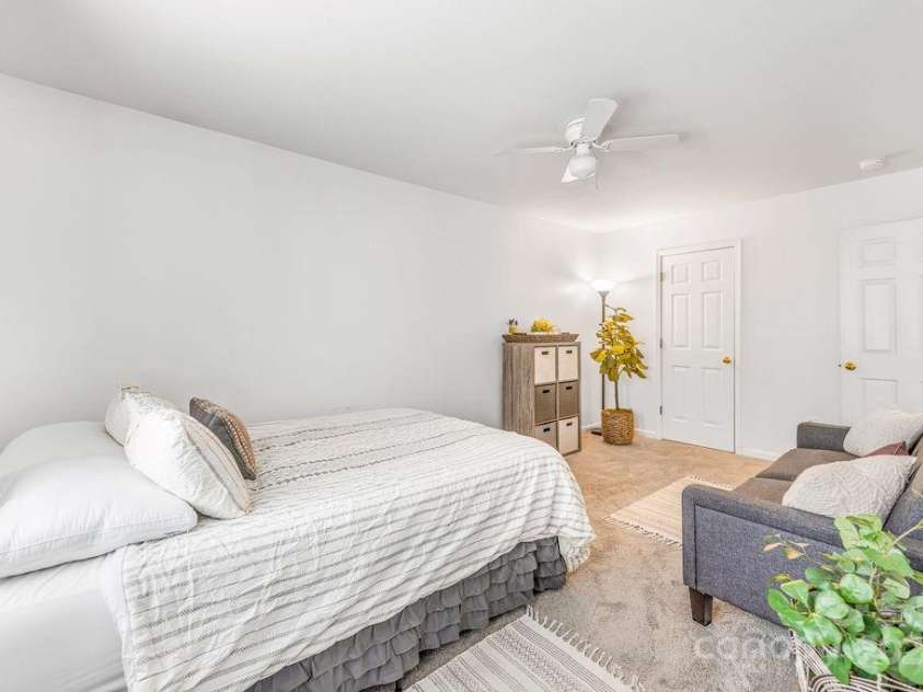 41 Lanceford Circle, Fletcher, NC 28732.  MLS# CAR4252559, YatesRealty ID 11531. 