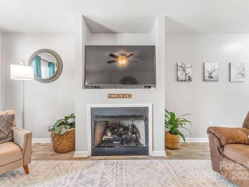 41 Lanceford Circle, Fletcher, NC 28732.  MLS# CAR4252559, YatesRealty ID 11531. Natural gas fire place