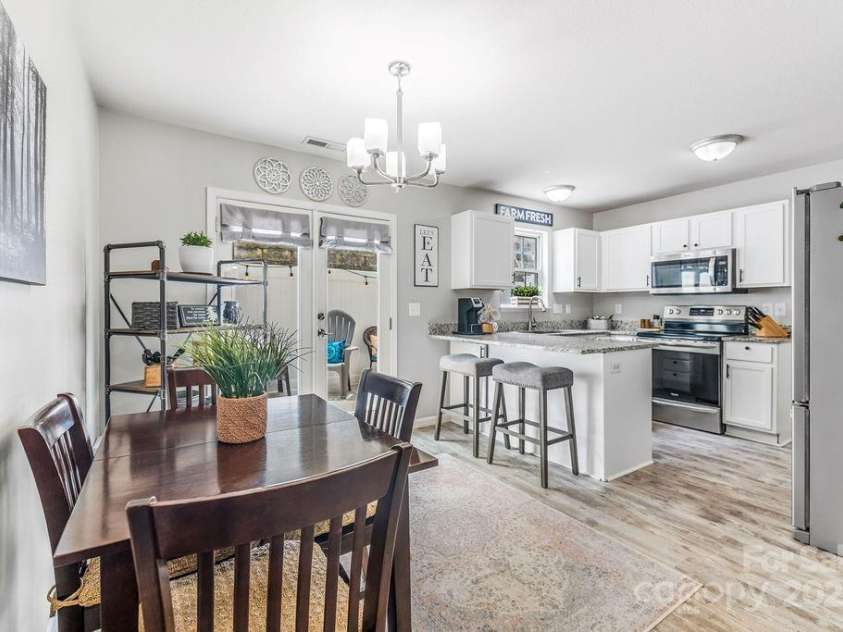 41 Lanceford Circle, Fletcher, NC 28732.  MLS# CAR4252559, YatesRealty ID 11531. Updated kitchen is light & bright!