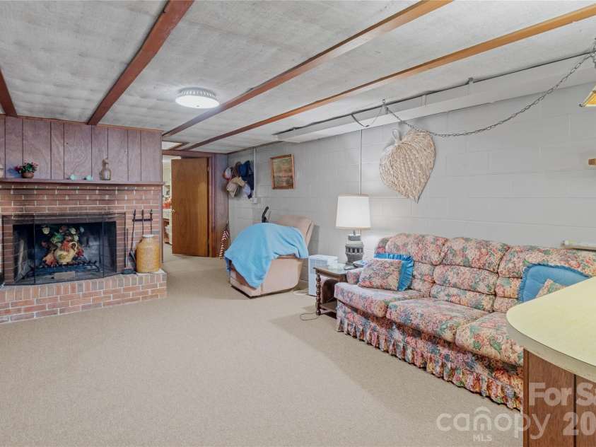 5635 June Lane, Winston Salem, NC 27127.  MLS# CAR4366963, YatesRealty ID 11531. 