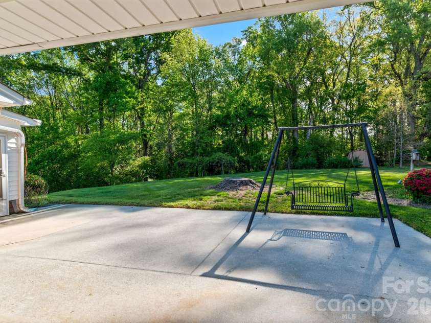 5635 June Lane, Winston Salem, NC 27127.  MLS# CAR4366963, YatesRealty ID 11531. 