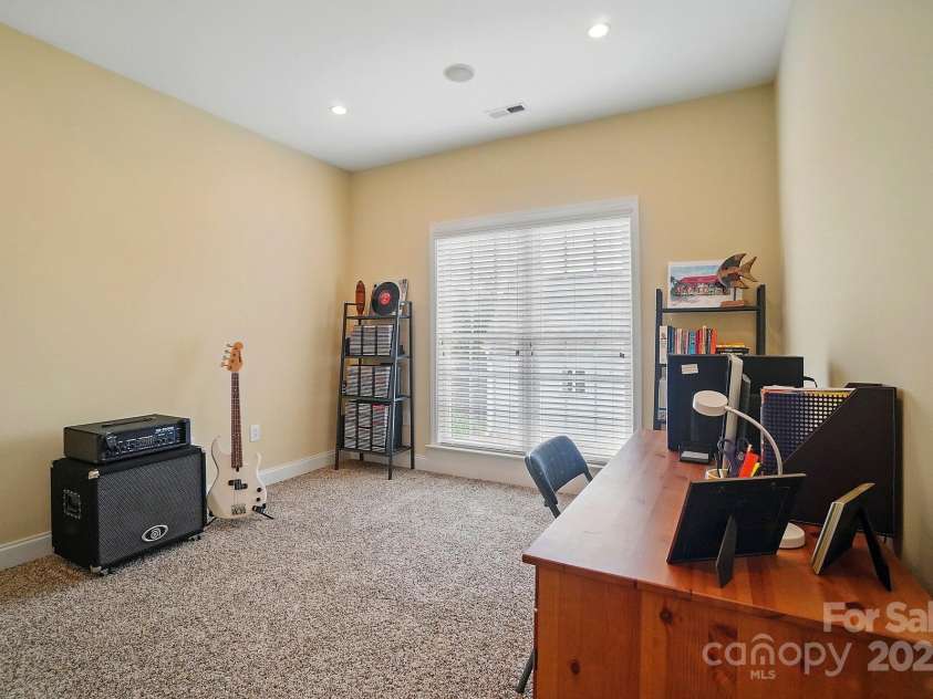 129 Daniel Efird Drive, Mount Holly, NC 28120.  MLS# CAR4256835, YatesRealty ID 11532. 