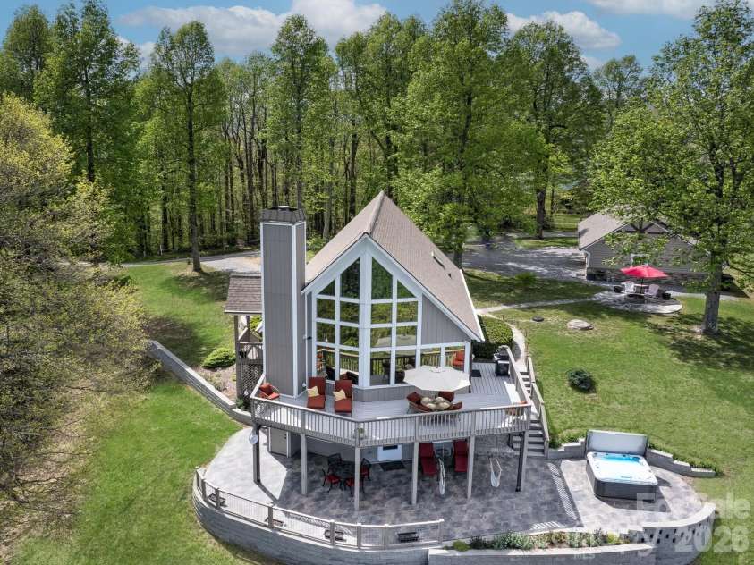 107 Fawns Rest None, Black Mountain, NC 28711.  MLS# CAR4367737, YatesRealty ID 11533. 