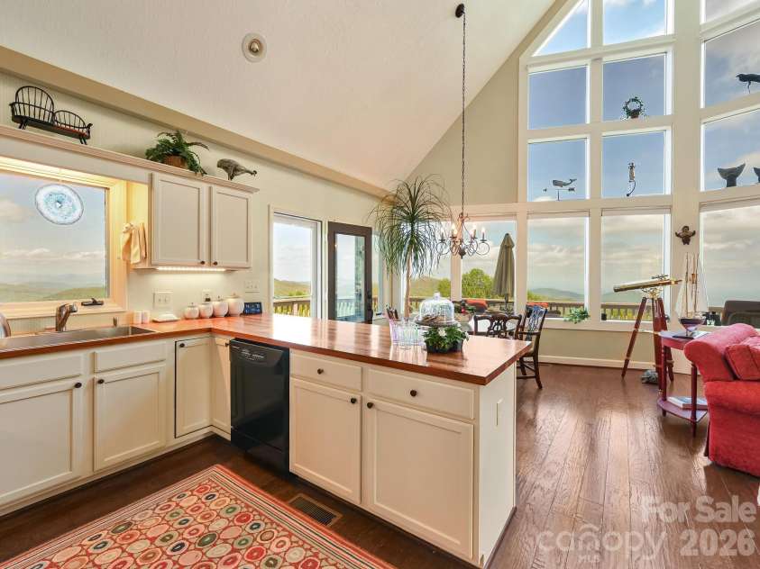 107 Fawns Rest None, Black Mountain, NC 28711.  MLS# CAR4367737, YatesRealty ID 11533. 