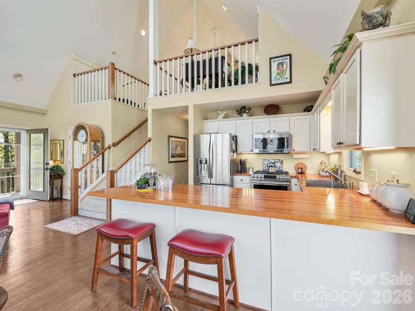 107 Fawns Rest None, Black Mountain, NC 28711.  MLS# CAR4367737, YatesRealty ID 11533. 