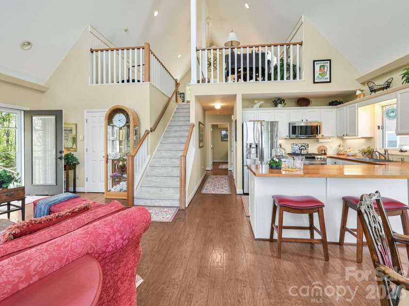 107 Fawns Rest None, Black Mountain, NC 28711.  MLS# CAR4367737, YatesRealty ID 11533. 