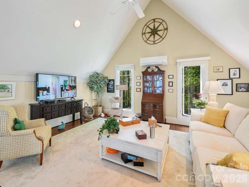 107 Fawns Rest None, Black Mountain, NC 28711.  MLS# CAR4367737, YatesRealty ID 11533. 