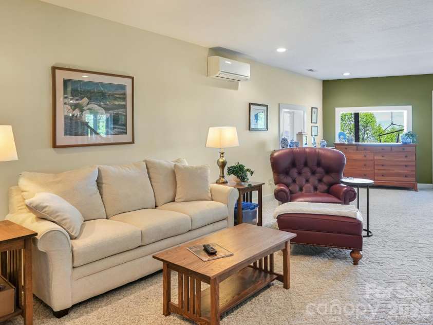 107 Fawns Rest None, Black Mountain, NC 28711.  MLS# CAR4367737, YatesRealty ID 11533. 