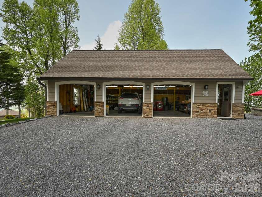 107 Fawns Rest None, Black Mountain, NC 28711.  MLS# CAR4367737, YatesRealty ID 11533. 