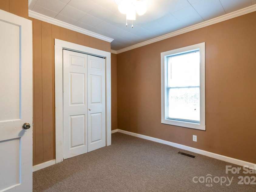 205 Stowe Acres Road, Kings Mountain, NC 28086.  MLS# CAR4256881, YatesRealty ID 11534. 