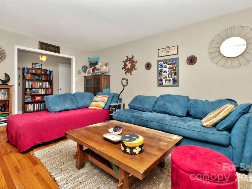 3430 Rea Road, Charlotte, NC 28226.  MLS# CAR4256646, YatesRealty ID 11536. 