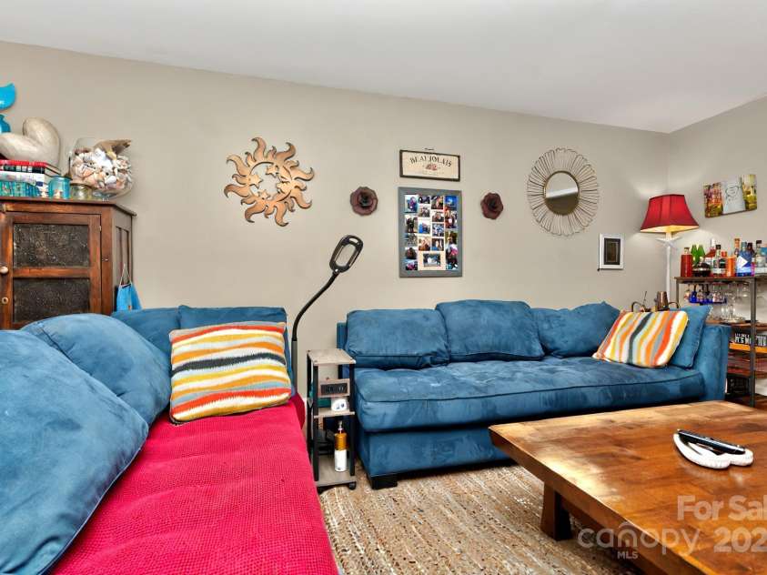 3430 Rea Road, Charlotte, NC 28226.  MLS# CAR4256646, YatesRealty ID 11536. 