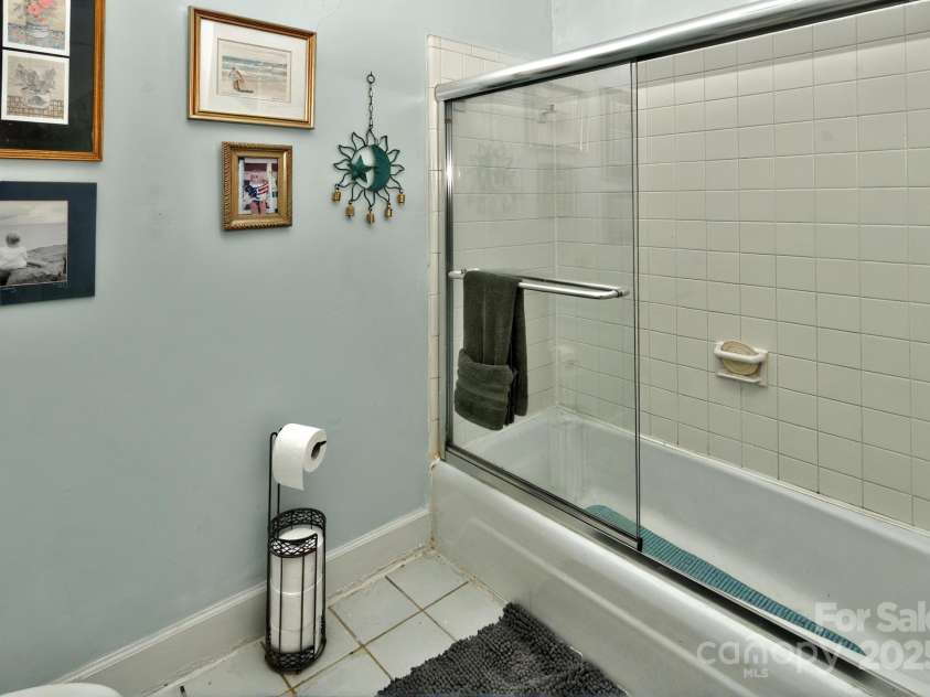 3430 Rea Road, Charlotte, NC 28226.  MLS# CAR4256646, YatesRealty ID 11536. 