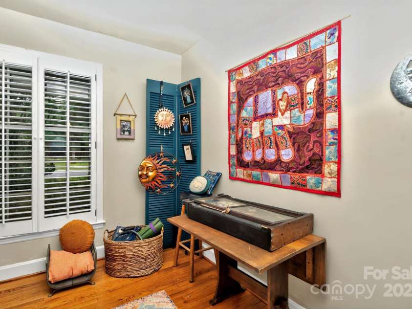 3430 Rea Road, Charlotte, NC 28226.  MLS# CAR4256646, YatesRealty ID 11536. 