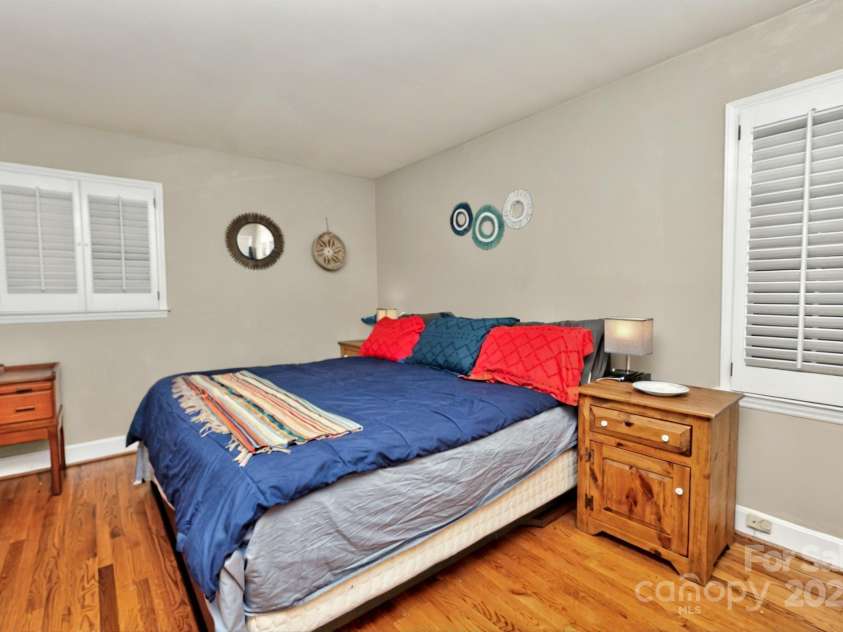 3430 Rea Road, Charlotte, NC 28226.  MLS# CAR4256646, YatesRealty ID 11536. 