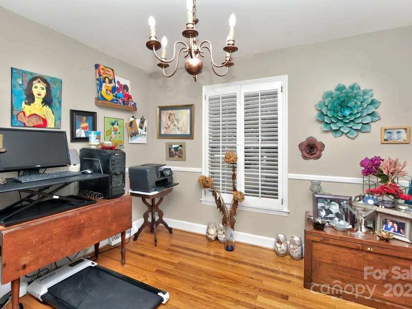 3430 Rea Road, Charlotte, NC 28226.  MLS# CAR4256646, YatesRealty ID 11536. Work from home? enjoy a spacious office space