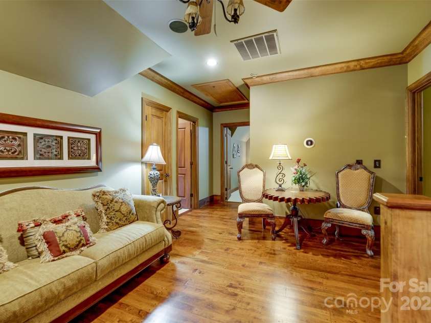 414 Trails End Road, Bryson City, NC 28713.  MLS# CAR4256665, YatesRealty ID 11537. 