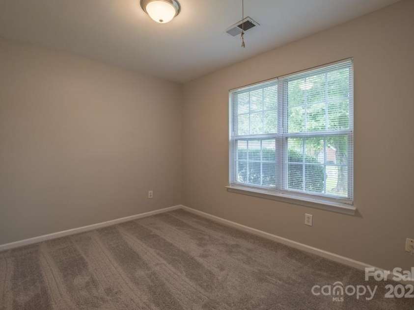 1919 Dietrich Lane, Charlotte, NC 28262.  MLS# CAR4305378, YatesRealty ID 11538. 