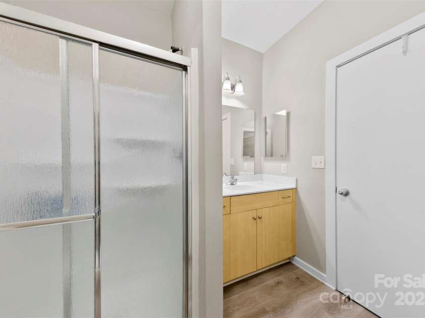 3239 Wesley Avenue, Charlotte, NC 28205.  MLS# CAR4299925, YatesRealty ID 1154. 