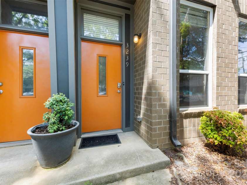 3239 Wesley Avenue, Charlotte, NC 28205.  MLS# CAR4299925, YatesRealty ID 1154. 