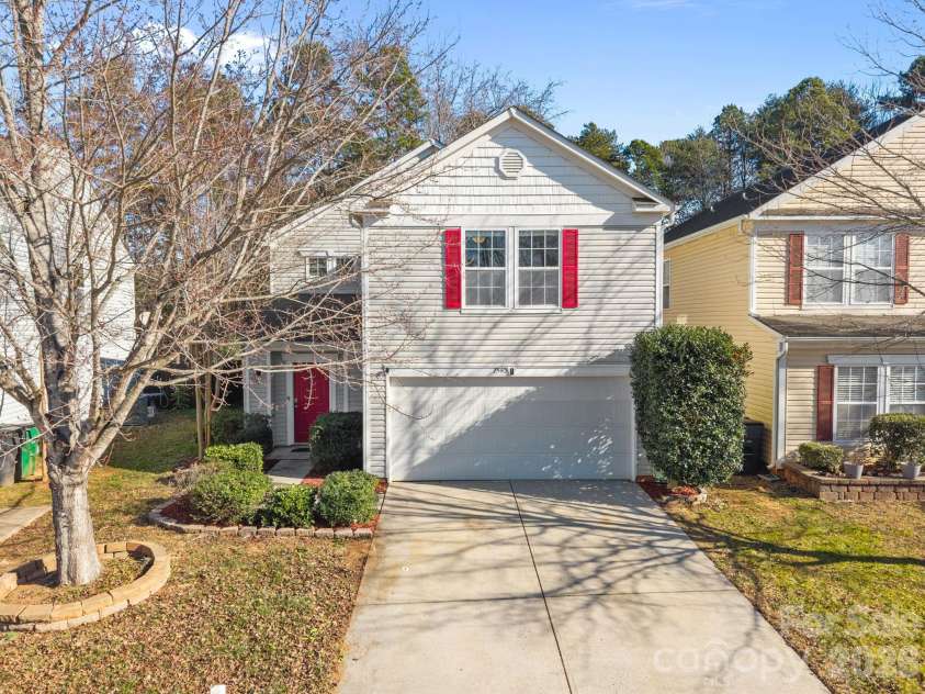 7540 Monarch Birch Lane, Charlotte, NC 28215.  MLS# CAR4335353, YatesRealty ID 1154. 