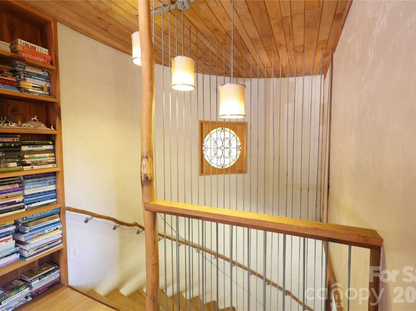 1422 Middle Fork Road, Hendersonville, NC 28792.  MLS# CAR4365669, YatesRealty ID 11541. 