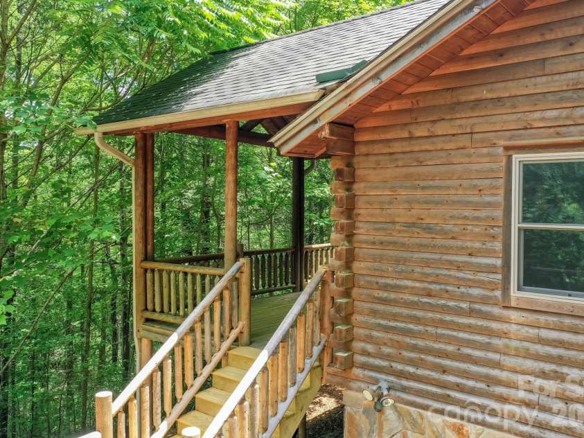 184 Sunlight Path, Lake Lure, NC 28746.  MLS# CAR4365835, YatesRealty ID 11542. 