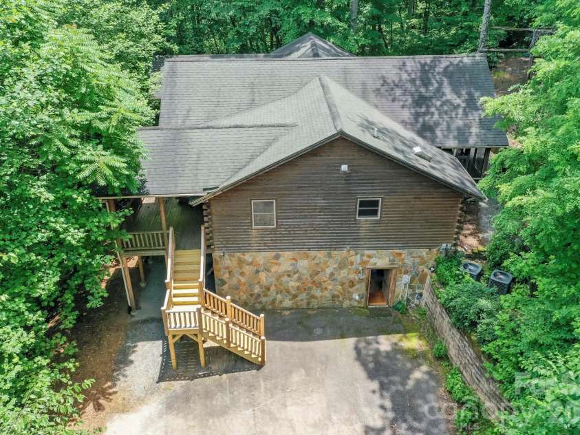 184 Sunlight Path, Lake Lure, NC 28746.  MLS# CAR4365835, YatesRealty ID 11542. 