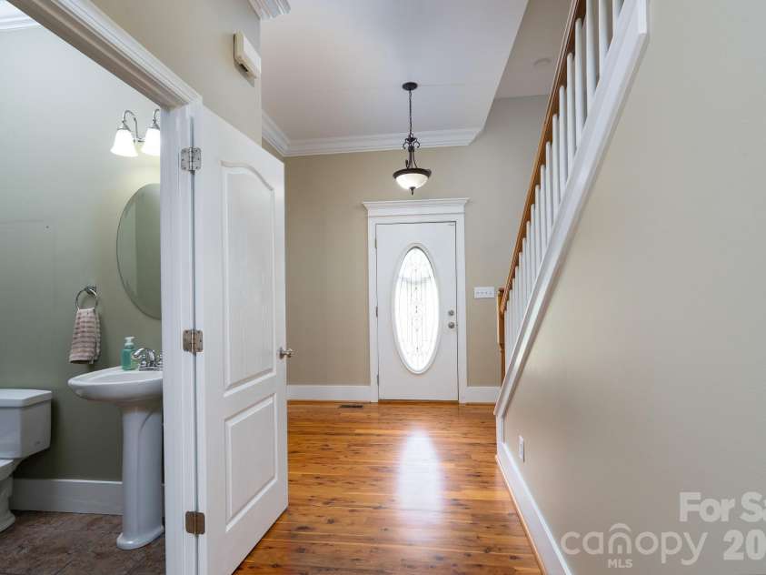 176 Spring Forest Drive, Statesville, NC 28625.  MLS# CAR4366615, YatesRealty ID 11543. 