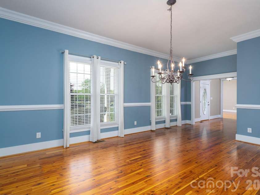 176 Spring Forest Drive, Statesville, NC 28625.  MLS# CAR4366615, YatesRealty ID 11543. 
