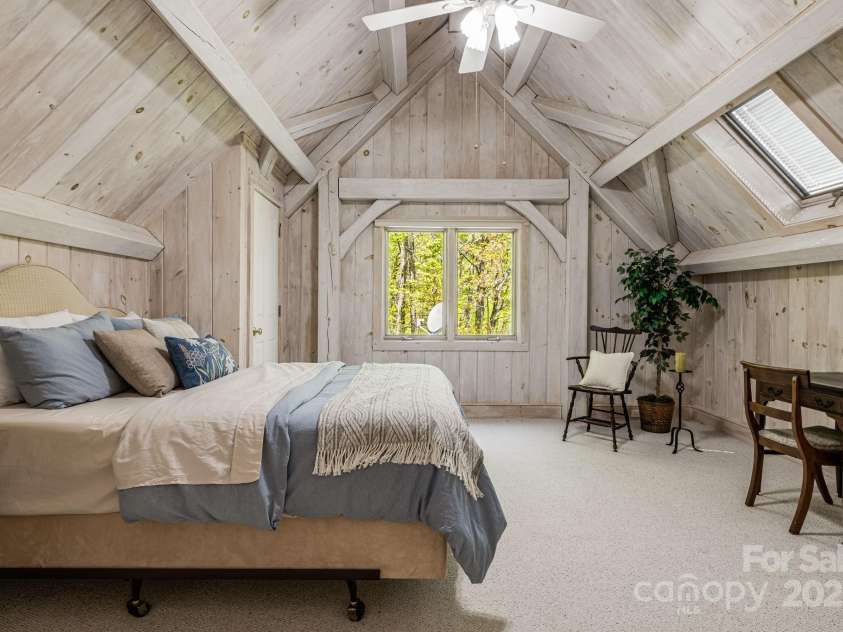 33 Great Aspen Way, Black Mountain, NC 28711.  MLS# CAR4254990, YatesRealty ID 11543. 