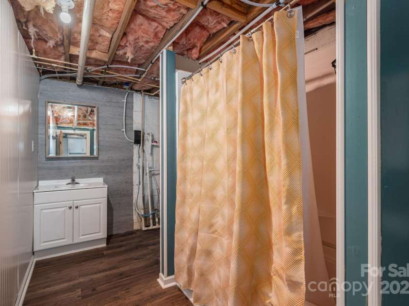 5873 Alexis Lane, Vale, NC 28168.  MLS# CAR4256997, YatesRealty ID 11544. Basement Full Bath