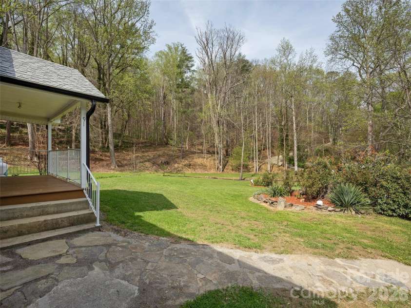91 Rice Branch Road, Asheville, NC 28804.  MLS# CAR4366116, YatesRealty ID 11544. 