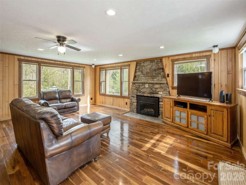 91 Rice Branch Road, Asheville, NC 28804.  MLS# CAR4366116, YatesRealty ID 11544. 