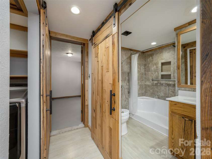 91 Rice Branch Road, Asheville, NC 28804.  MLS# CAR4366116, YatesRealty ID 11544. 