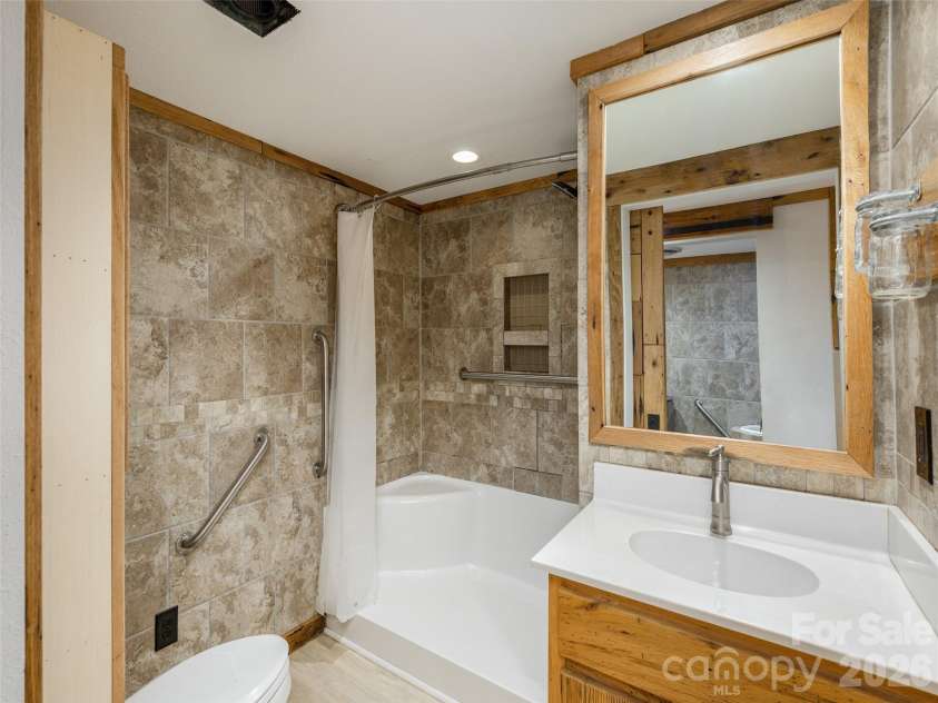 91 Rice Branch Road, Asheville, NC 28804.  MLS# CAR4366116, YatesRealty ID 11544. 