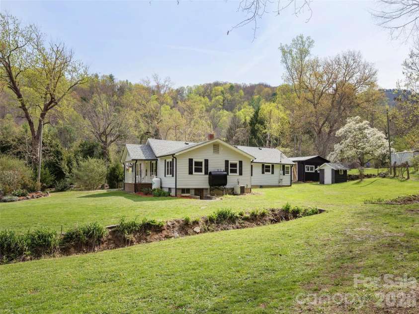 91 Rice Branch Road, Asheville, NC 28804.  MLS# CAR4366116, YatesRealty ID 11544. 