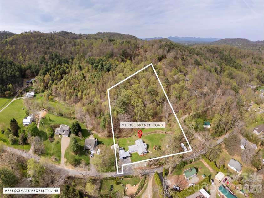 91 Rice Branch Road, Asheville, NC 28804.  MLS# CAR4366116, YatesRealty ID 11544. 
