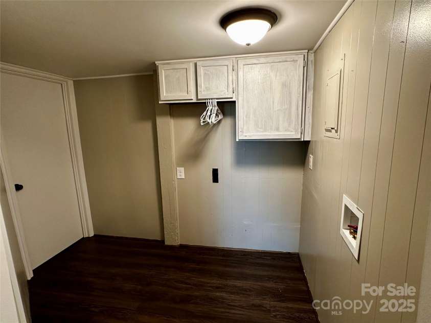 17 Village Way, Sapphire, NC 28774.  MLS# CAR4256593, YatesRealty ID 11545. Laundry Room