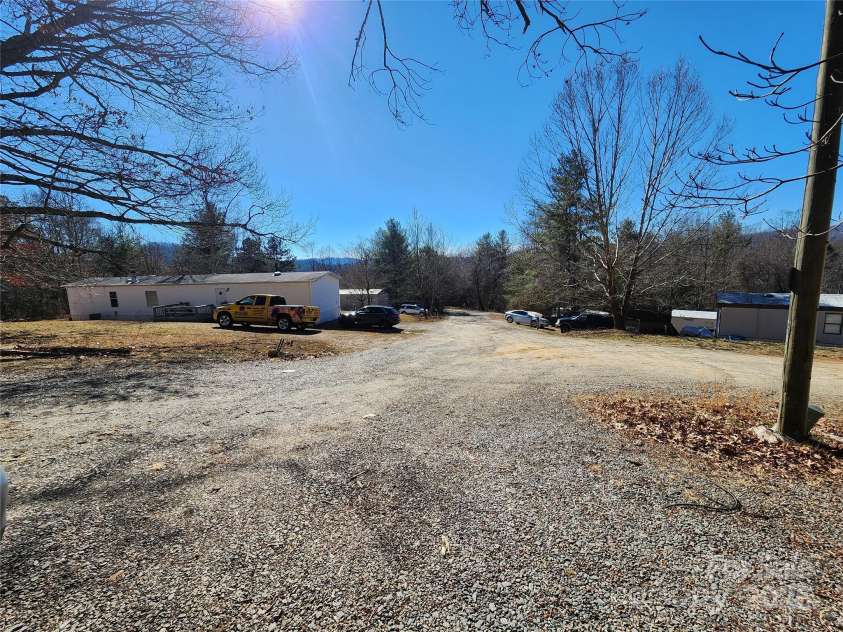 5 Becky Lane, Fairview, NC 28730.  MLS# CAR4247547, YatesRealty ID 11547. 
