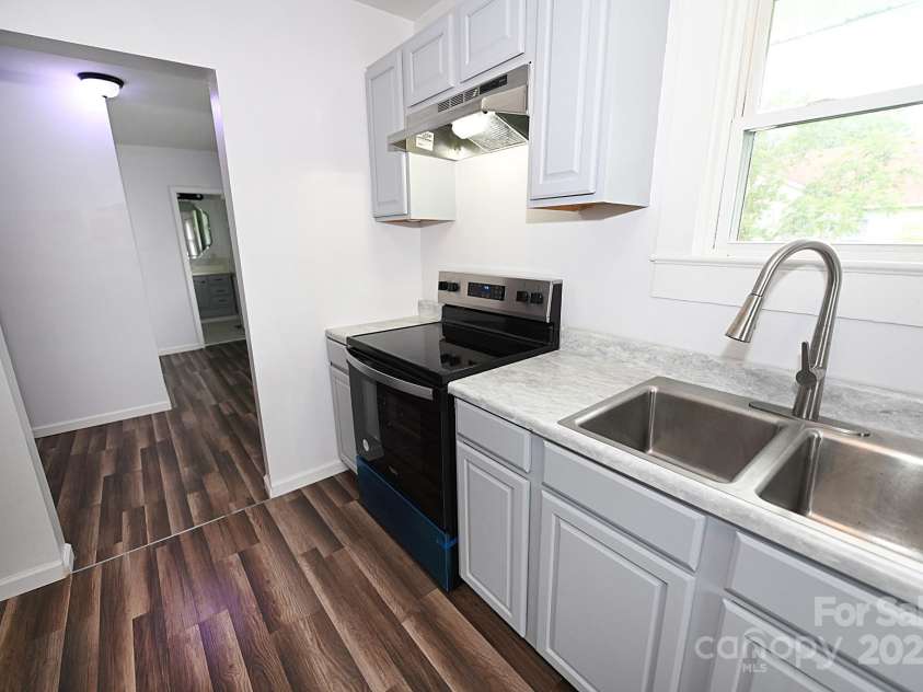 106 Virginia Street, Lenoir, NC 28645.  MLS# CAR4282225, YatesRealty ID 11548. 