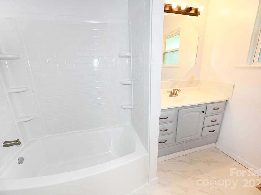 106 Virginia Street, Lenoir, NC 28645.  MLS# CAR4282225, YatesRealty ID 11548. 