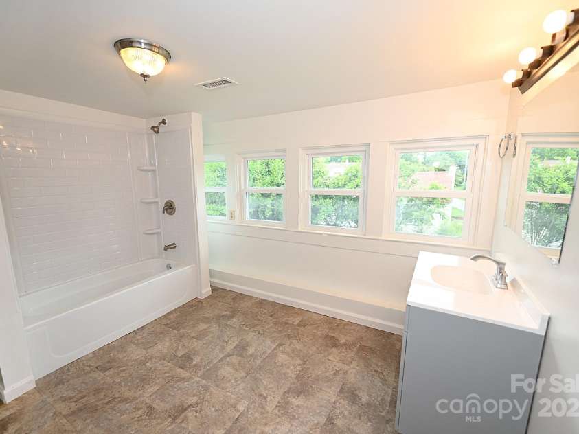 106 Virginia Street, Lenoir, NC 28645.  MLS# CAR4282225, YatesRealty ID 11548. 