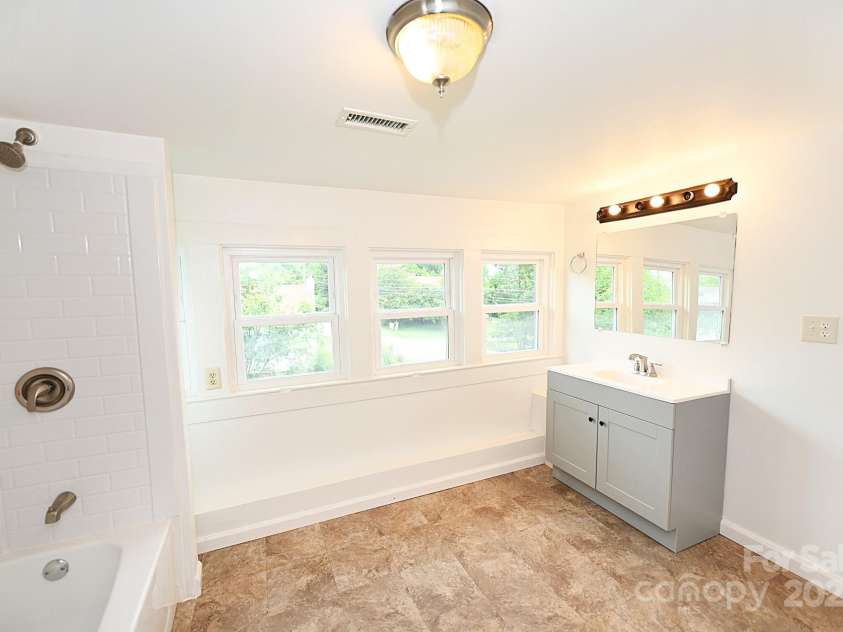 106 Virginia Street, Lenoir, NC 28645.  MLS# CAR4282225, YatesRealty ID 11548. 