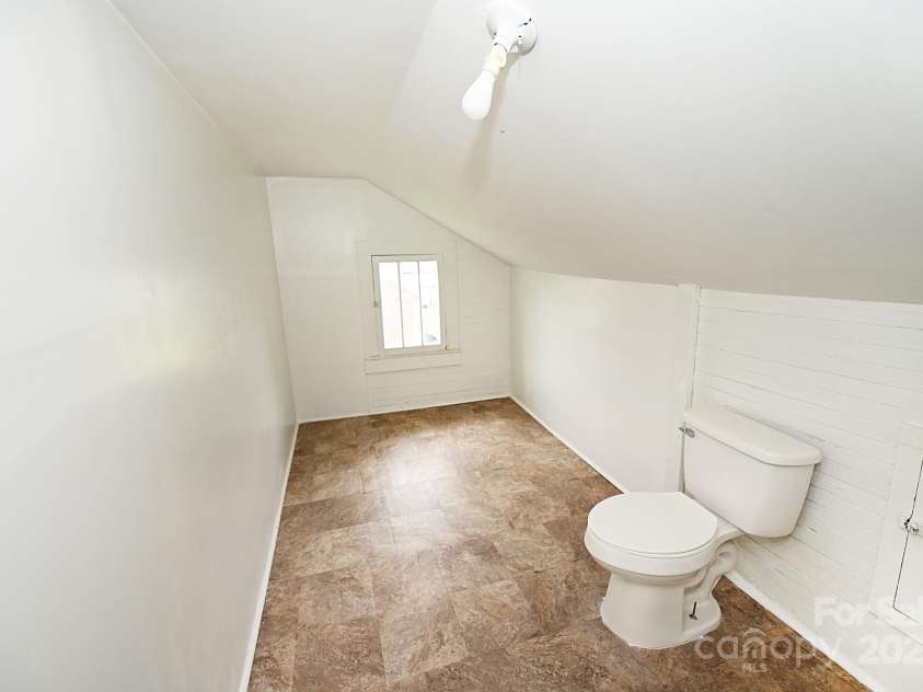 106 Virginia Street, Lenoir, NC 28645.  MLS# CAR4282225, YatesRealty ID 11548. 