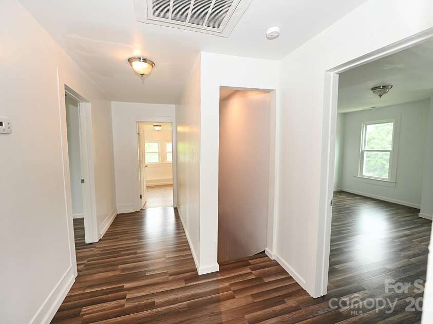 106 Virginia Street, Lenoir, NC 28645.  MLS# CAR4282225, YatesRealty ID 11548. 