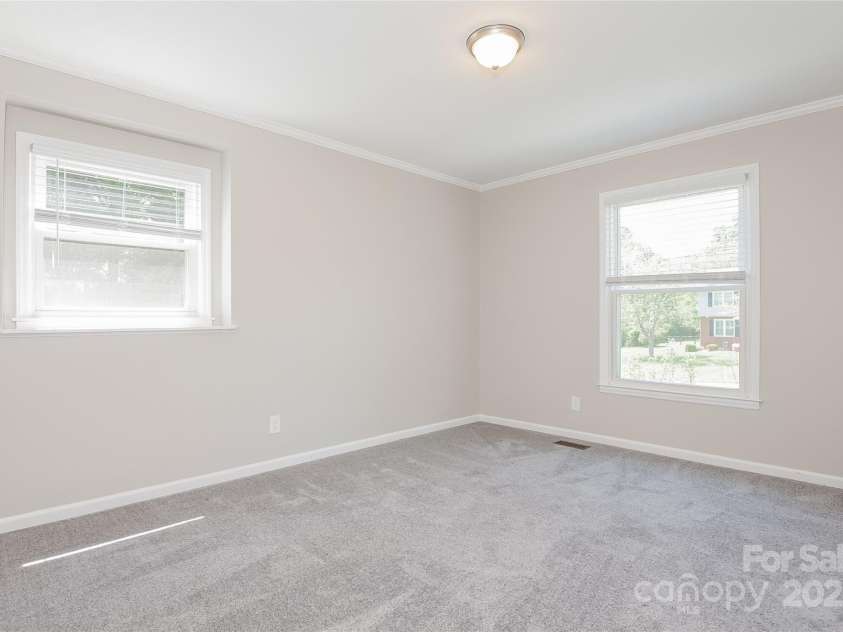 1637 Buckingham Avenue, Gastonia, NC 28054.  MLS# CAR4245917, YatesRealty ID 11549. 