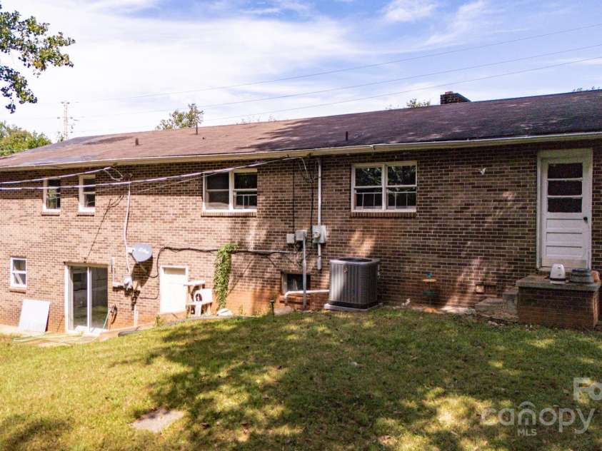2550 Mount Home Church Road, Morganton, NC 28655.  MLS# CAR4178181, YatesRealty ID 1155. 