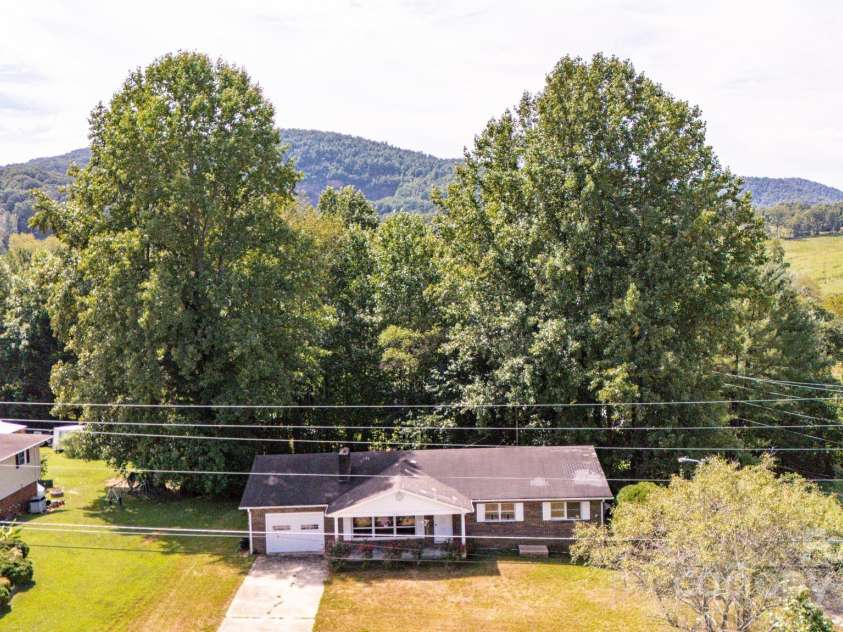 2550 Mount Home Church Road, Morganton, NC 28655.  MLS# CAR4178181, YatesRealty ID 1155. 