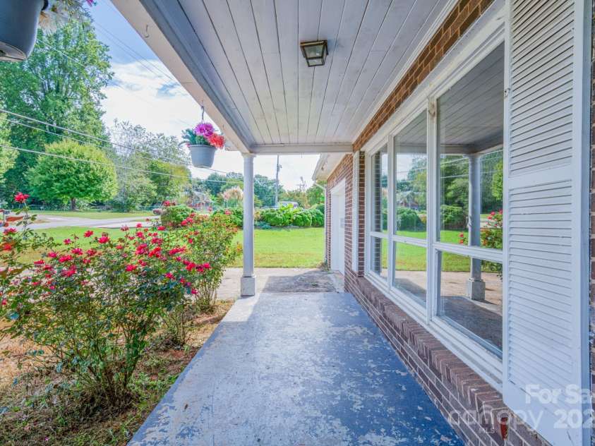 2550 Mount Home Church Road, Morganton, NC 28655.  MLS# CAR4178181, YatesRealty ID 1155. 